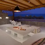 Beachfront Cohyli, Villa *