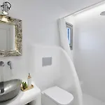 Beachfront Cohyli, Villa *