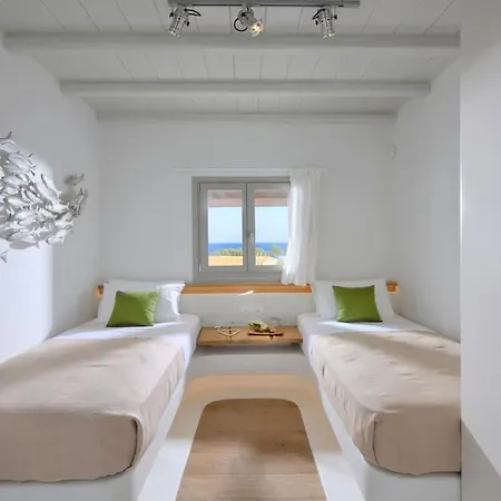 Villa Beachfront Cohyli, Beach